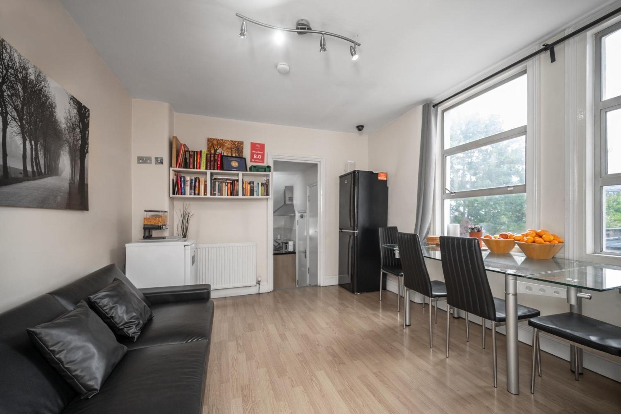 Flexistay Aparthotel Tooting London Bagian luar foto
