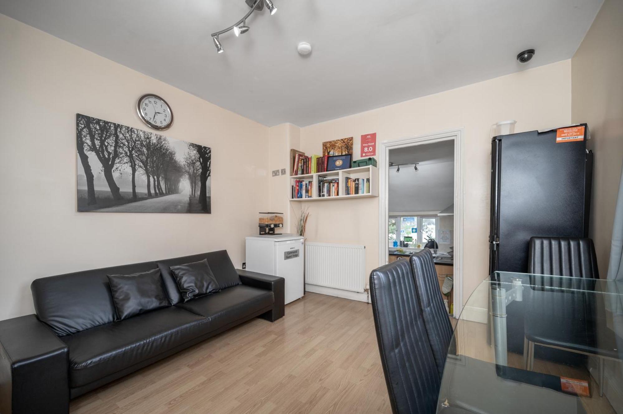 Flexistay Aparthotel Tooting London Bagian luar foto