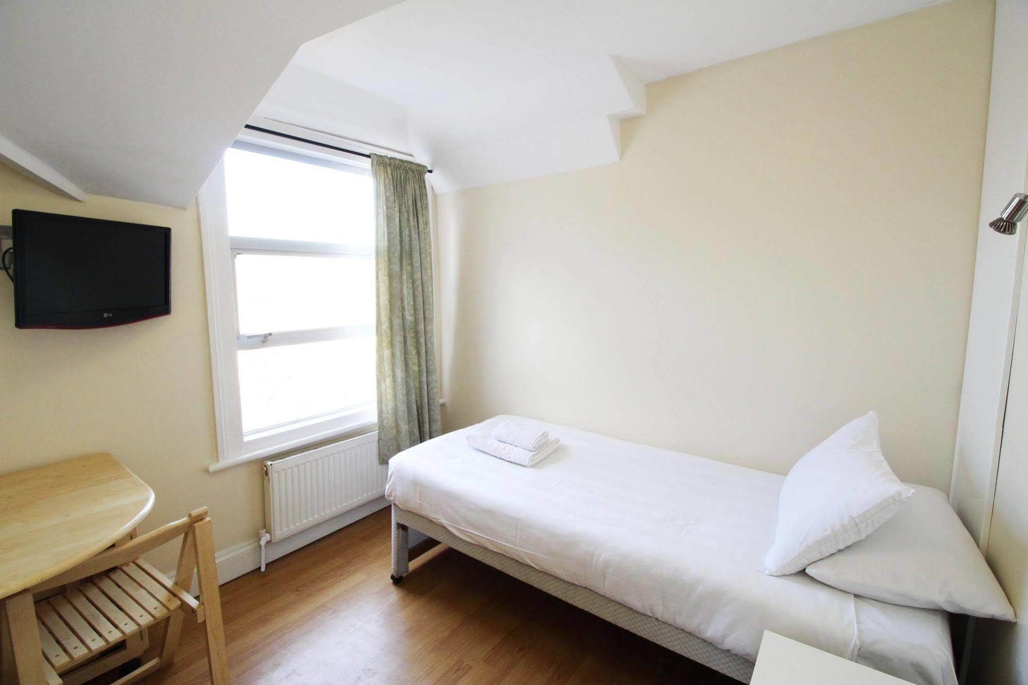 Flexistay Aparthotel Tooting London Bagian luar foto